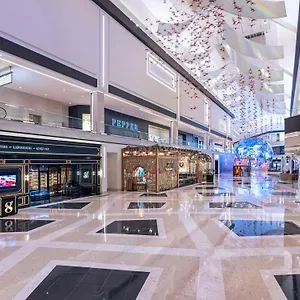 Conrad Vegas At World США