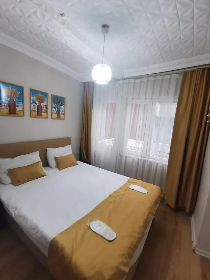Отель Konut Wooden House Стамбул