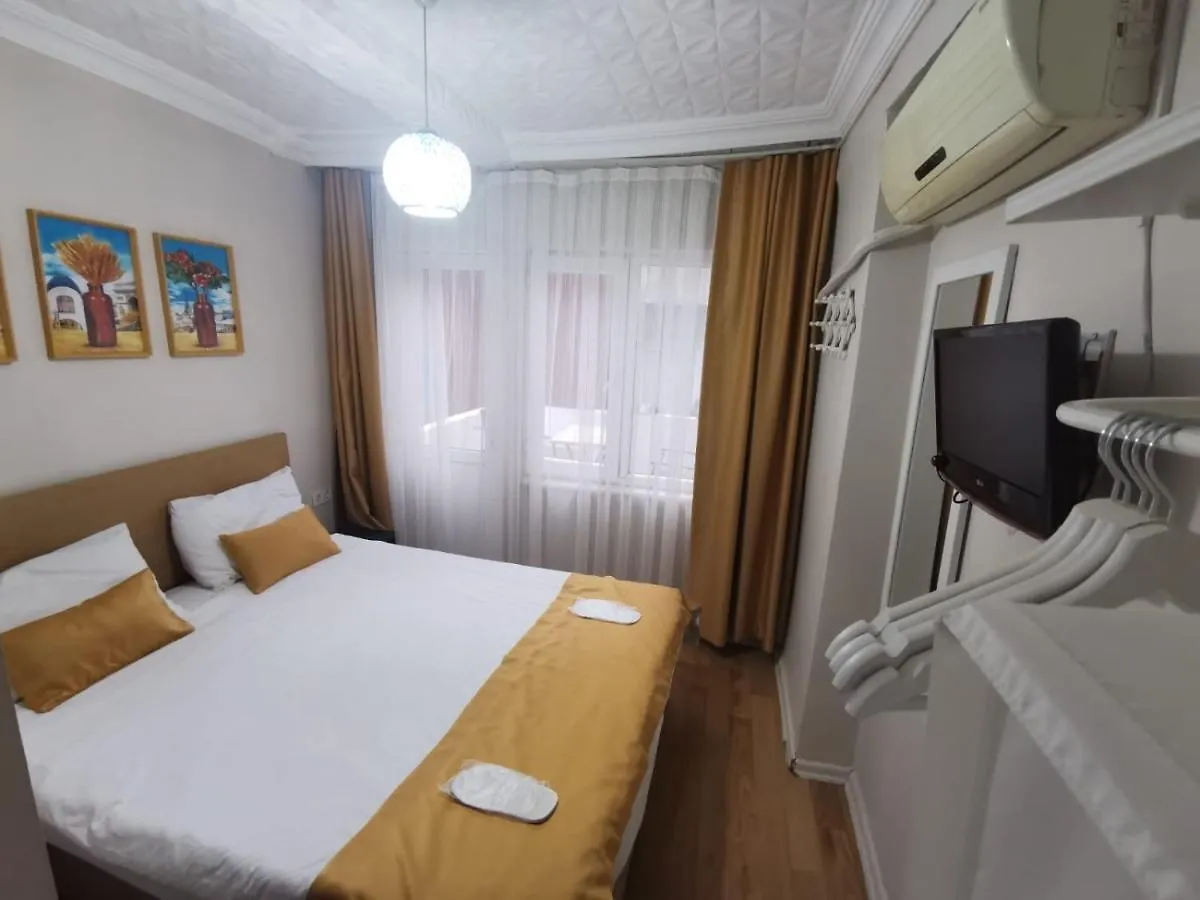 Отель Konut Wooden House Стамбул