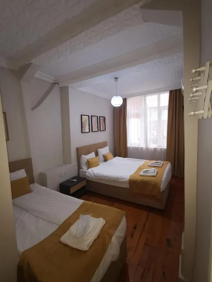 Отель Konut Wooden House Стамбул